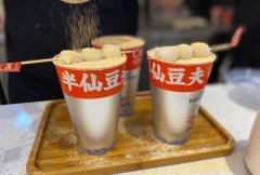 過(guò)氣的餐飲小吃品牌，通過(guò)設(shè)計(jì)策劃一年連開(kāi)3000家，半仙豆夫如何做到的？